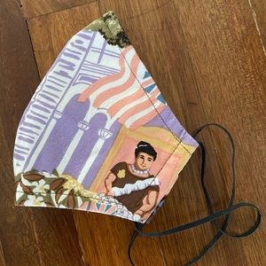 Hawaii Iolani Face Mask